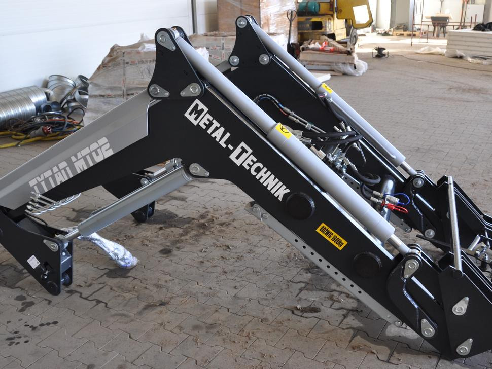METAL-TECHNIK Frontlader / Front loader / Chargeur frontal / Caricatore frontale / Cargador fronta / Фронтальный погрузчик / Ładowacz czołowy Tytan MT-02 - Esilaadur traktorile - Lisaseade: pilt 2 METAL-TECHNIK Frontlader / Front loader / Chargeur frontal / Caricatore frontale / Cargador fronta / Фронтальный погрузчик / Ładowacz czołowy Tytan MT-02 - Esilaadur traktorile - Lisaseade: pilt 2
