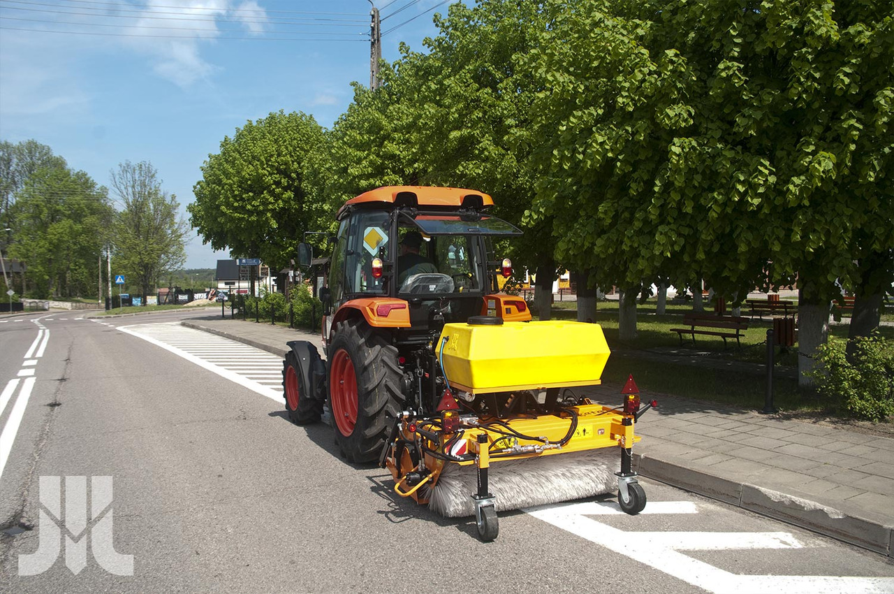 PRONAR Kehrmaschine / Sweeper / Balayeuse / Barredora / Spazzatrice / Подметальная машина / Zamiatarka 1,6 m - Hari - Põllutööseade: pilt 4 PRONAR Kehrmaschine / Sweeper / Balayeuse / Barredora / Spazzatrice / Подметальная машина / Zamiatarka 1,6 m - Hari - Põllutööseade: pilt 4