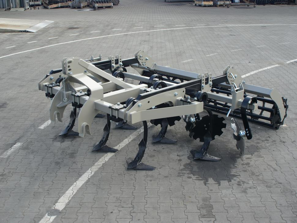 ROLEX Flügelschargrubber / Stubble cultivator / Dechaumeur à dents / Стерневой культиватор / Agregat podorywkowy 3 m - Kultivaator: pilt 1 ROLEX Flügelschargrubber / Stubble cultivator / Dechaumeur à dents / Стерневой культиватор / Agregat podorywkowy 3 m - Kultivaator: pilt 1