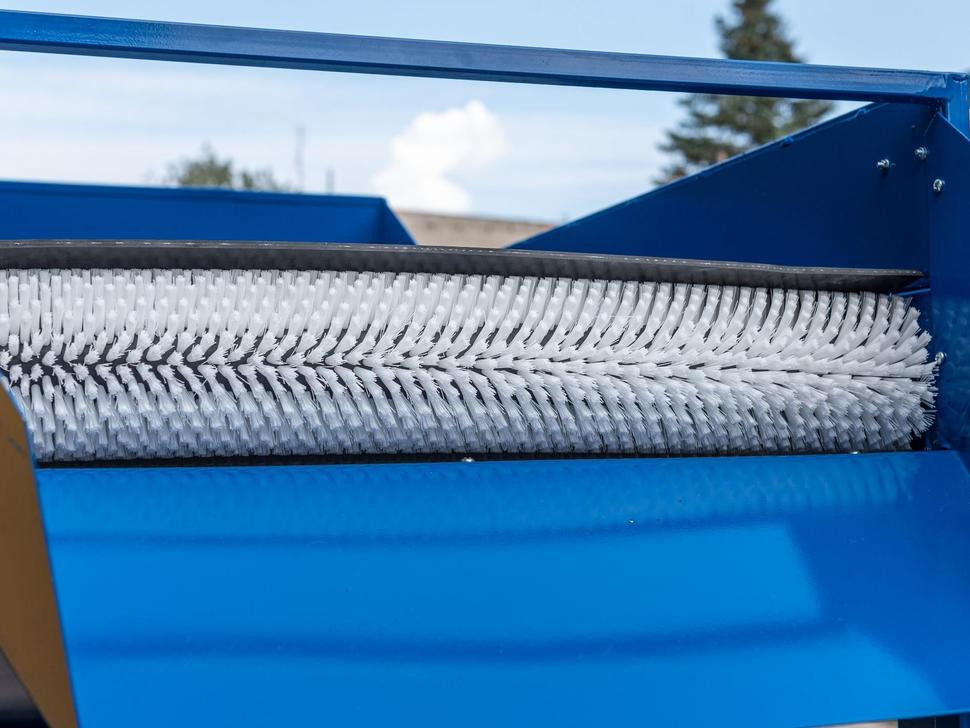 ROLMET Bürstenmaschine / Potato brush cleaner / Nettoyeuse à brosse / Pulitore a spazzole / Очиститель / Czyszczarka szczotkowa - Kartulitehnika: pilt 4 ROLMET Bürstenmaschine / Potato brush cleaner / Nettoyeuse à brosse / Pulitore a spazzole / Очиститель / Czyszczarka szczotkowa - Kartulitehnika: pilt 4