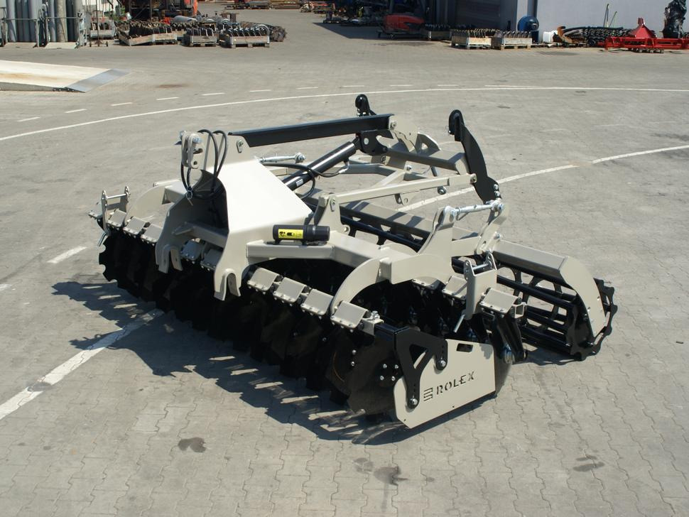 Rolex Scheibenegge / Disc harrow with hydropack / Déchaumeur à disques avec support semoir / Erpice a dischi / Cultivador de discos con hydropack / Дисковая борона с гидропаком 3 m - Ketasäke: pilt 2 Rolex Scheibenegge / Disc harrow with hydropack / Déchaumeur à disques avec support semoir / Erpice a dischi / Cultivador de discos con hydropack / Дисковая борона с гидропаком 3 m - Ketasäke: pilt 2