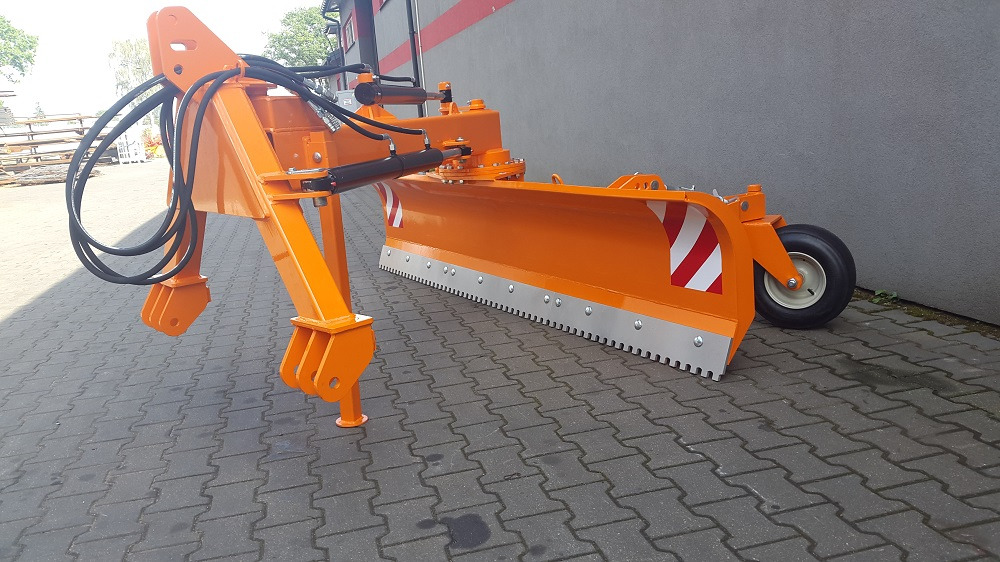 Spawex Hydraulischer Heckpflug / Hydraulic rear plow / Lame arrière / Arado hidráulico trasero / Pług tylny hydrauliczny 3 m - Lumesahk - Munitsipaaltraktor: pilt 1 Spawex Hydraulischer Heckpflug / Hydraulic rear plow / Lame arrière / Arado hidráulico trasero / Pług tylny hydrauliczny 3 m - Lumesahk - Munitsipaaltraktor: pilt 1