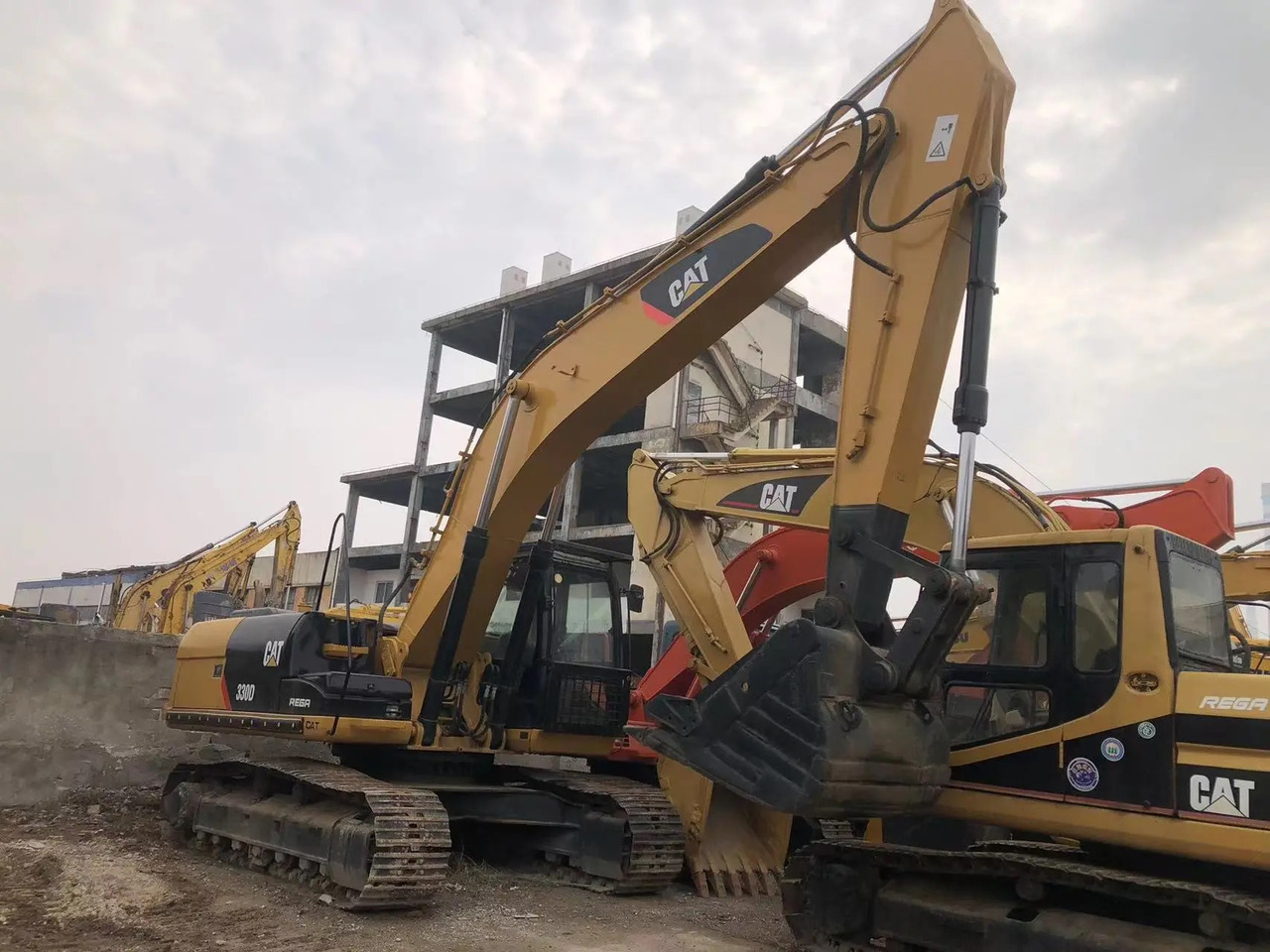 CATERPILLAR 330D - Lintekskavaator: pilt 2 CATERPILLAR 330D - Lintekskavaator: pilt 2