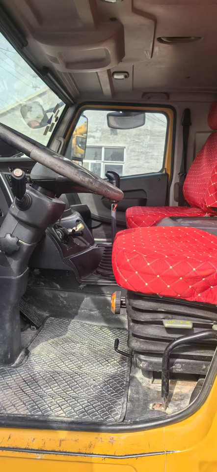 XCMG QY50KA - Autokraana: pilt 3 XCMG QY50KA - Autokraana: pilt 3