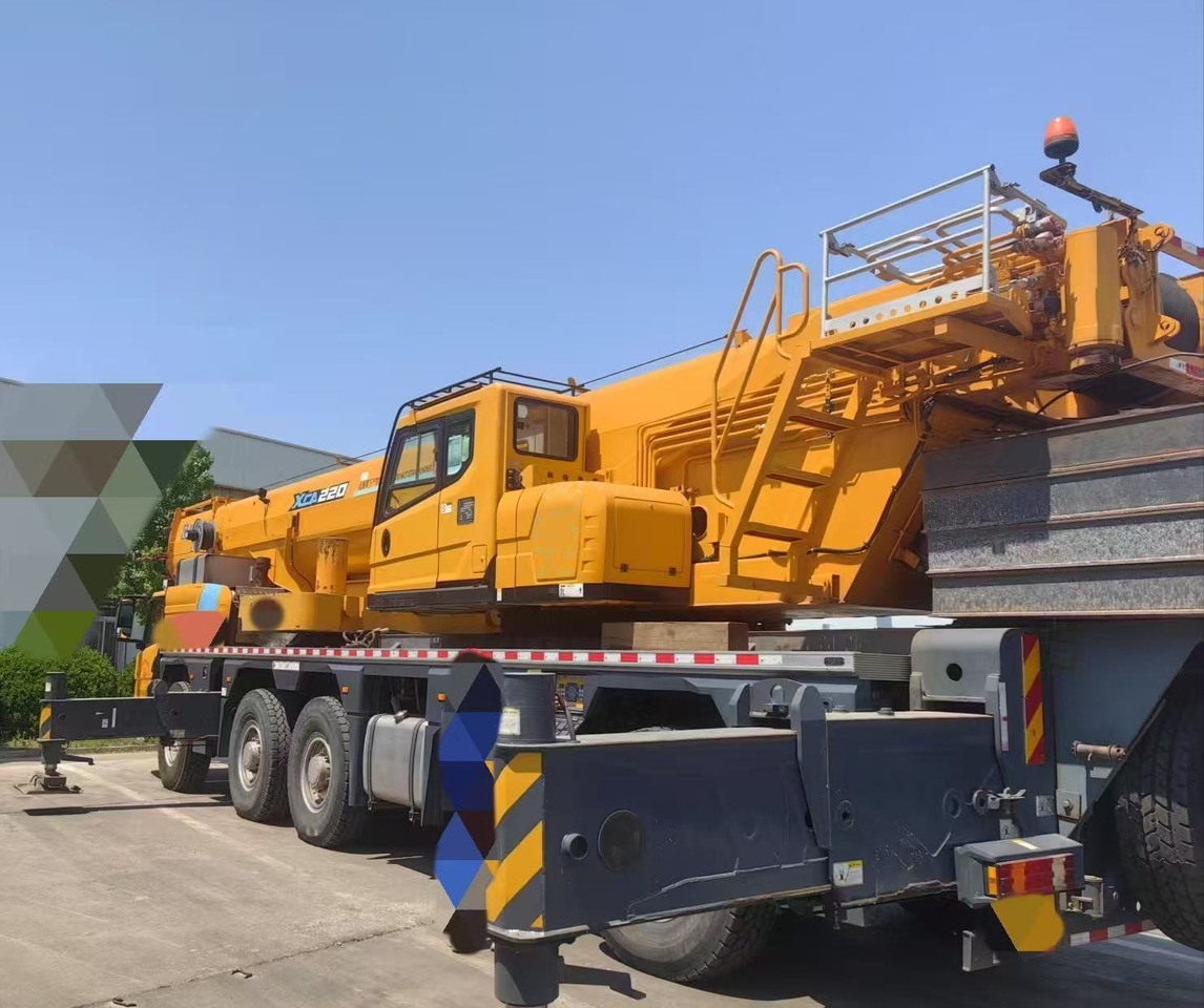 XCMG XCA130L7C - Maastikukraana: pilt 4 XCMG XCA130L7C - Maastikukraana: pilt 4