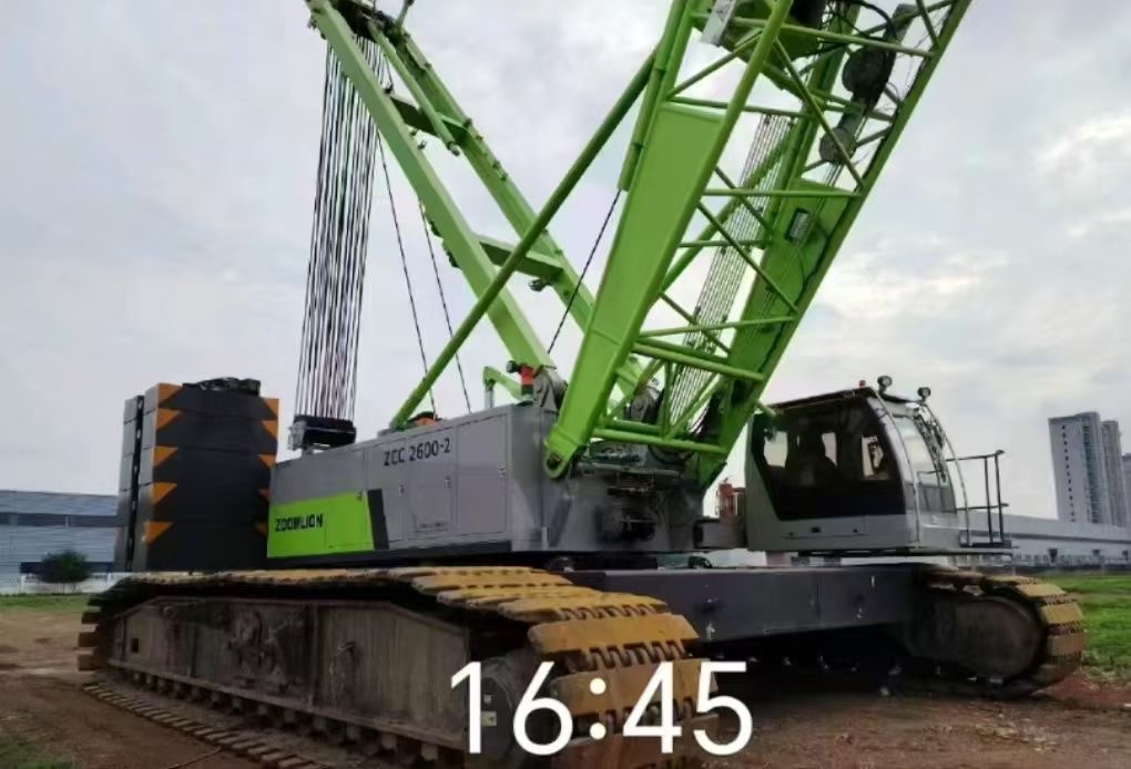 ZOOMLION ZCC260-2 - Roomikkraana: pilt 1 ZOOMLION ZCC260-2 - Roomikkraana: pilt 1
