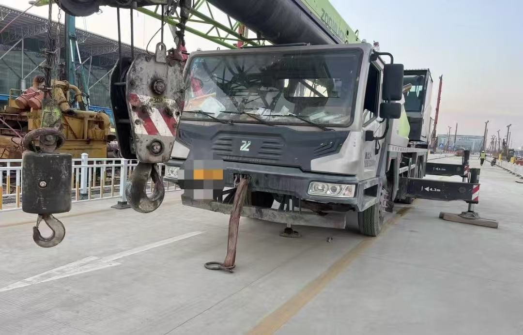 ZOOMLION ZTC300V - Autokraana: pilt 3 ZOOMLION ZTC300V - Autokraana: pilt 3
