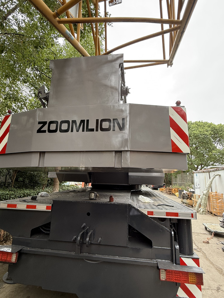 ZOOMLION ZTC700V1 - Autokraana: pilt 4 ZOOMLION ZTC700V1 - Autokraana: pilt 4