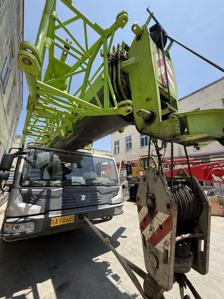 ZOOMLION ZTC801V - Autokraana: pilt 3 ZOOMLION ZTC801V - Autokraana: pilt 3