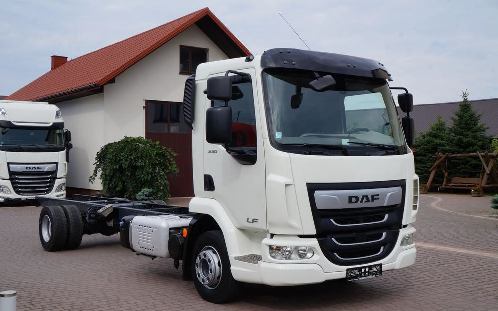 DAF LF 230 EURO 6 12 TON RAMA DO ZABUDOWY - Kabiinišassiiga veoauto: pilt 1 DAF LF 230 EURO 6 12 TON RAMA DO ZABUDOWY - Kabiinišassiiga veoauto: pilt 1