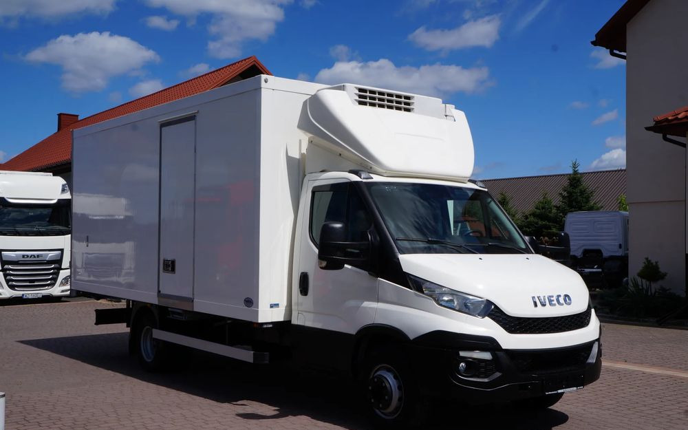 Iveco DAILY 70c17 CHŁODNIA 5 m Thermo king V-500 MAX Wzorowy Stan - Külmutiga veoauto: pilt 3 Iveco DAILY 70c17 CHŁODNIA 5 m Thermo king V-500 MAX Wzorowy Stan - Külmutiga veoauto: pilt 3