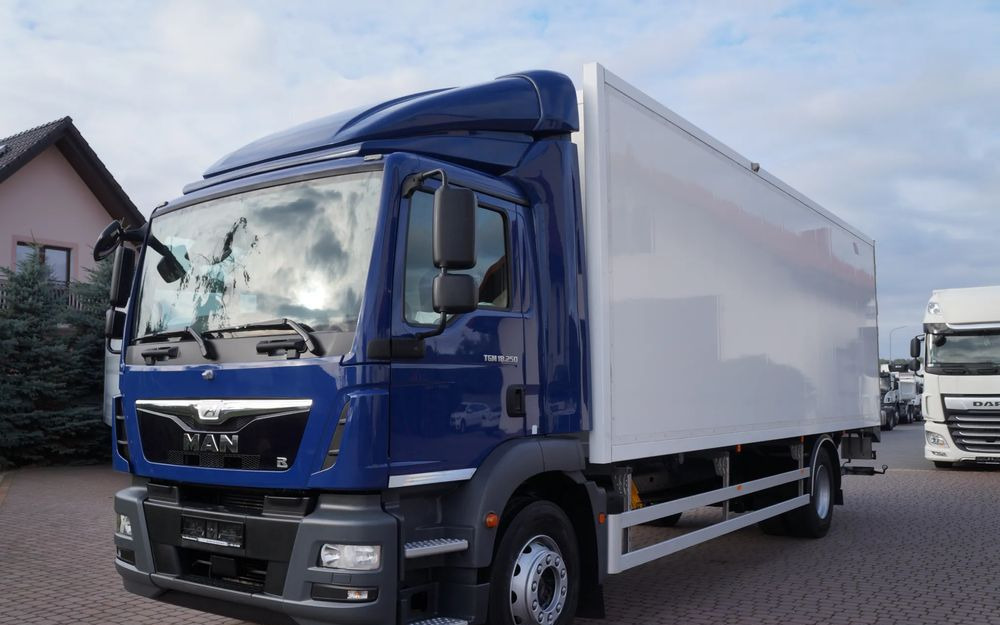 MAN TGM 18.250 EURO 6 CHŁODNIA KONTENER 7.50 m 199 TYS KM - Külmutiga veoauto: pilt 1 MAN TGM 18.250 EURO 6 CHŁODNIA KONTENER 7.50 m 199 TYS KM - Külmutiga veoauto: pilt 1