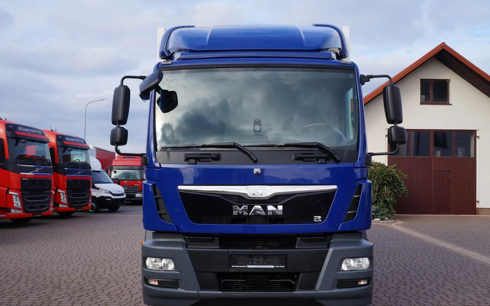 MAN TGM 18.250 EURO 6 CHŁODNIA KONTENER 7.50 m 275 TYS KM - Külmutiga veoauto: pilt 2 MAN TGM 18.250 EURO 6 CHŁODNIA KONTENER 7.50 m 275 TYS KM - Külmutiga veoauto: pilt 2