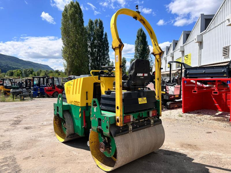 Ammann COMPACTEUR AV26-2 ROULEAU TANDEM VIBRANT ARTICULÉ - Mini teerull: pilt 5 Ammann COMPACTEUR AV26-2 ROULEAU TANDEM VIBRANT ARTICULÉ - Mini teerull: pilt 5
