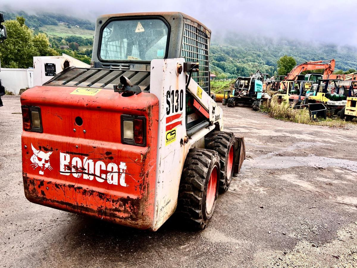 Bobcat S130 Chargeuse Compact - Kompaktlaadur: pilt 4 Bobcat S130 Chargeuse Compact - Kompaktlaadur: pilt 4