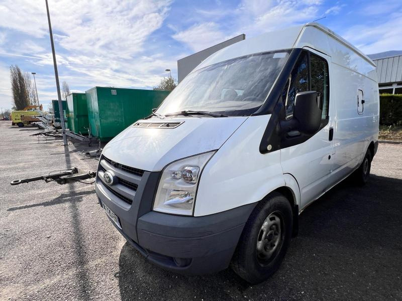 Ford Transit 2,2L TDCI 140cv Moteur HS - Väike kaubik: pilt 2 Ford Transit 2,2L TDCI 140cv Moteur HS - Väike kaubik: pilt 2