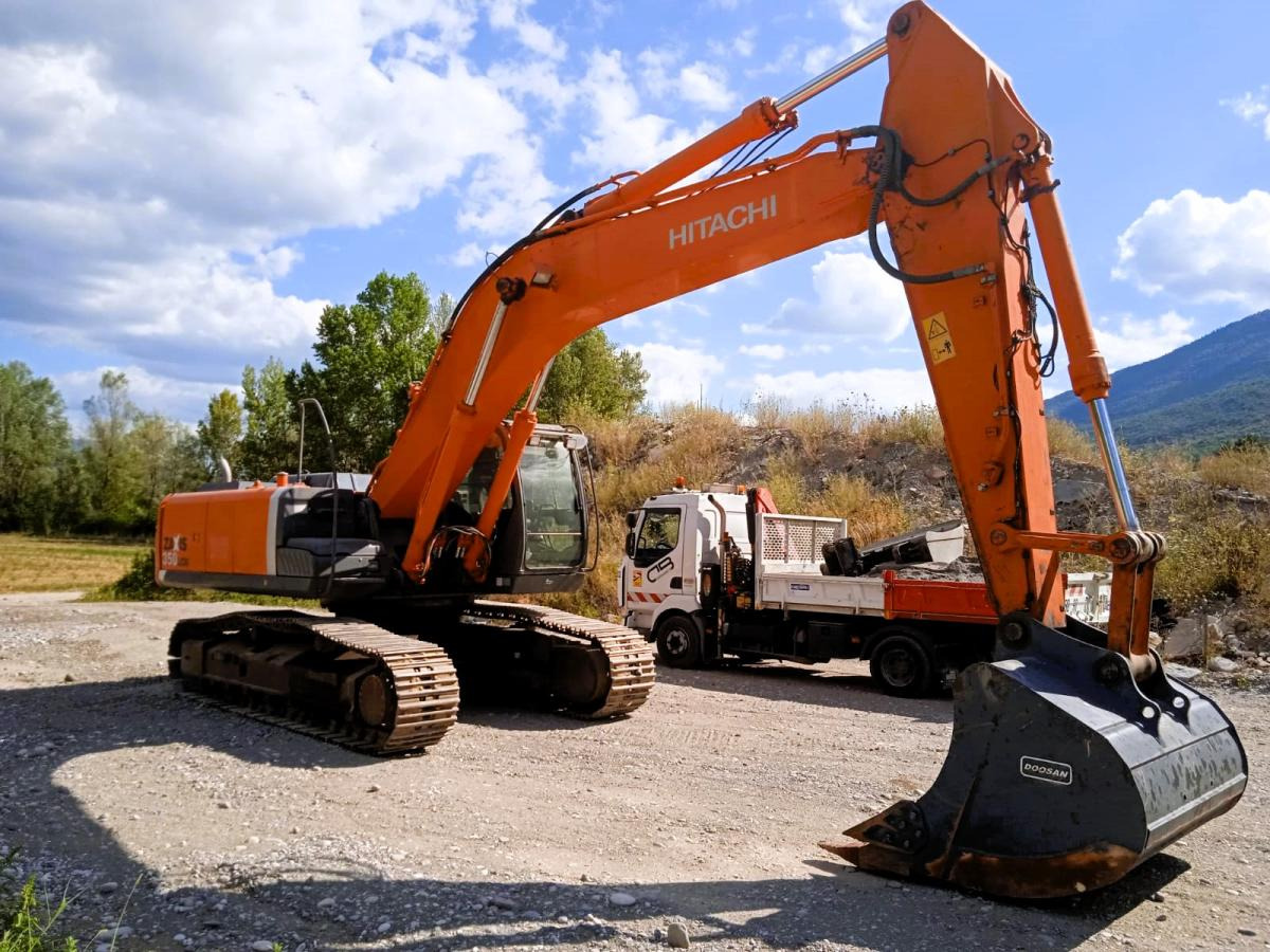 HITACHI PELLE ZX 350 LCN-3 35T - Lintekskavaator: pilt 4 HITACHI PELLE ZX 350 LCN-3 35T - Lintekskavaator: pilt 4