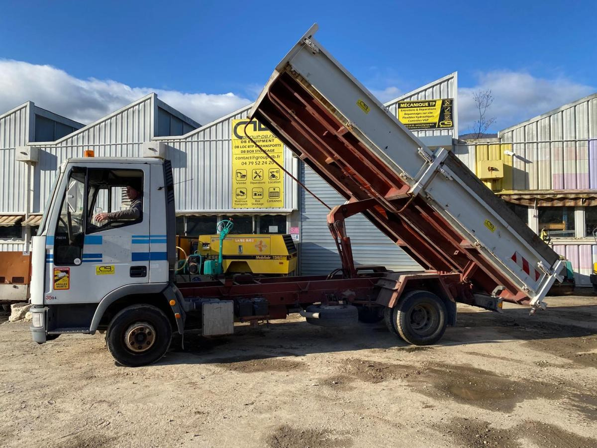 IVECO 75E14 CAMION BENNE 7,5T (NET DE TVA) - Kallurauto: pilt 3 IVECO 75E14 CAMION BENNE 7,5T (NET DE TVA) - Kallurauto: pilt 3