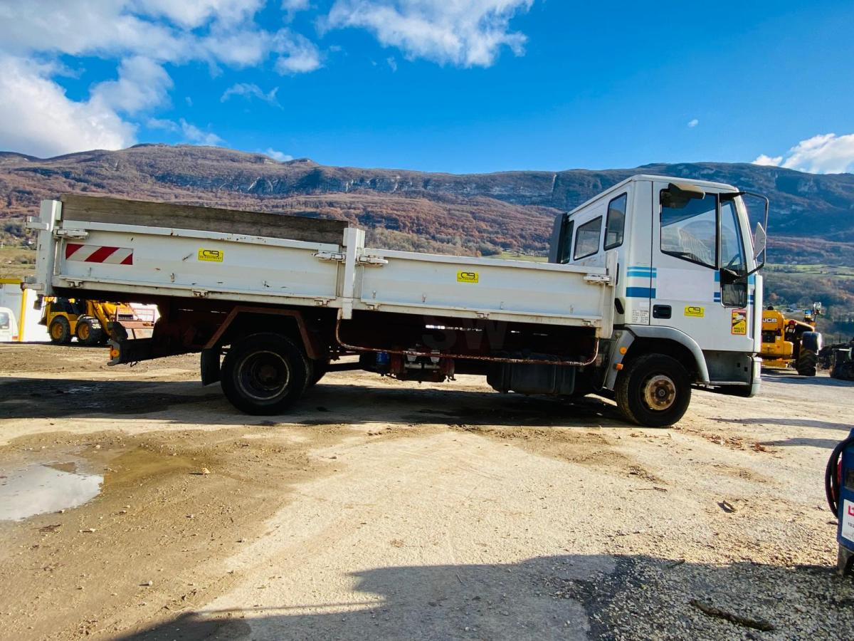 Iveco 75E14 (NET DE TVA) CAMION BENNE 7,5T - Kallurauto: pilt 4 Iveco 75E14 (NET DE TVA) CAMION BENNE 7,5T - Kallurauto: pilt 4