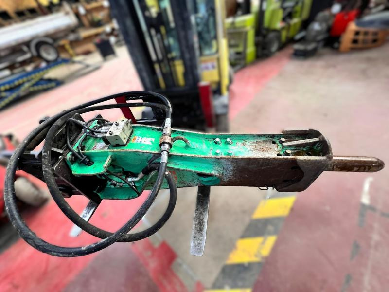 MONTABERT M900 BRH Marteau hydraulique pour 15-25T - Hüdrauliline haamer: pilt 1 MONTABERT M900 BRH Marteau hydraulique pour 15-25T - Hüdrauliline haamer: pilt 1