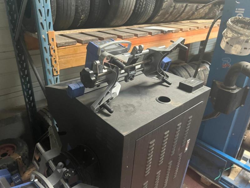 TWIN BUSCH TW115 Banc de géométrie - Garaažiseadmed: pilt 3 TWIN BUSCH TW115 Banc de géométrie - Garaažiseadmed: pilt 3