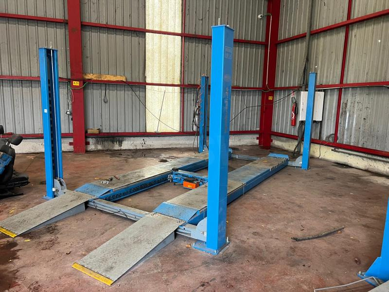 Twin Busch TW445 Pont 4 colonnes - Garaažiseadmed: pilt 1 Twin Busch TW445 Pont 4 colonnes - Garaažiseadmed: pilt 1