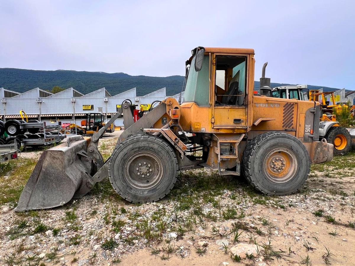 Volvo L 50 E CHARGEUSE A PNEUS 10T - Rataslaadur: pilt 3 Volvo L 50 E CHARGEUSE A PNEUS 10T - Rataslaadur: pilt 3
