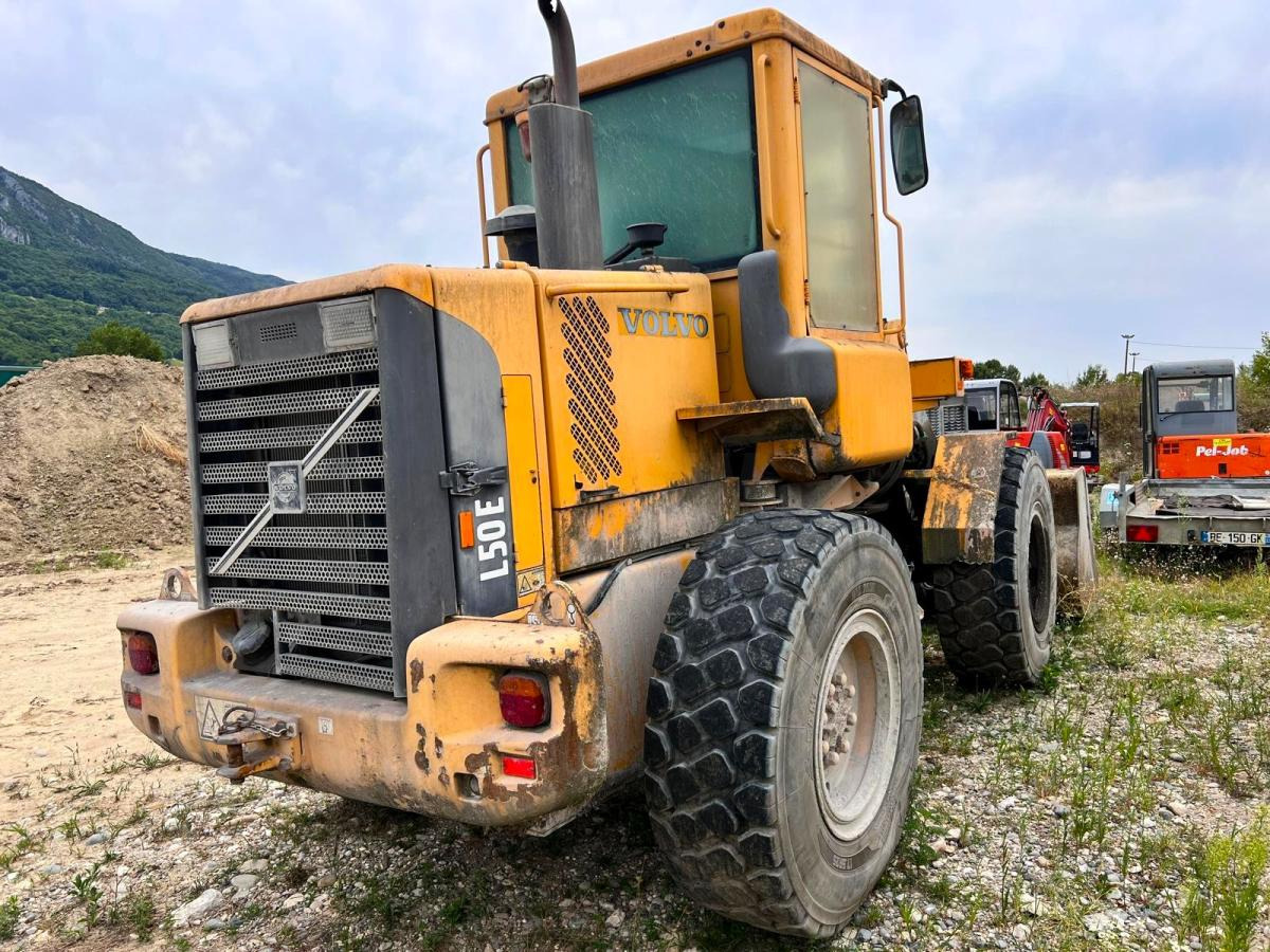 Volvo L 50 E CHARGEUSE A PNEUS 10T - Rataslaadur: pilt 5 Volvo L 50 E CHARGEUSE A PNEUS 10T - Rataslaadur: pilt 5