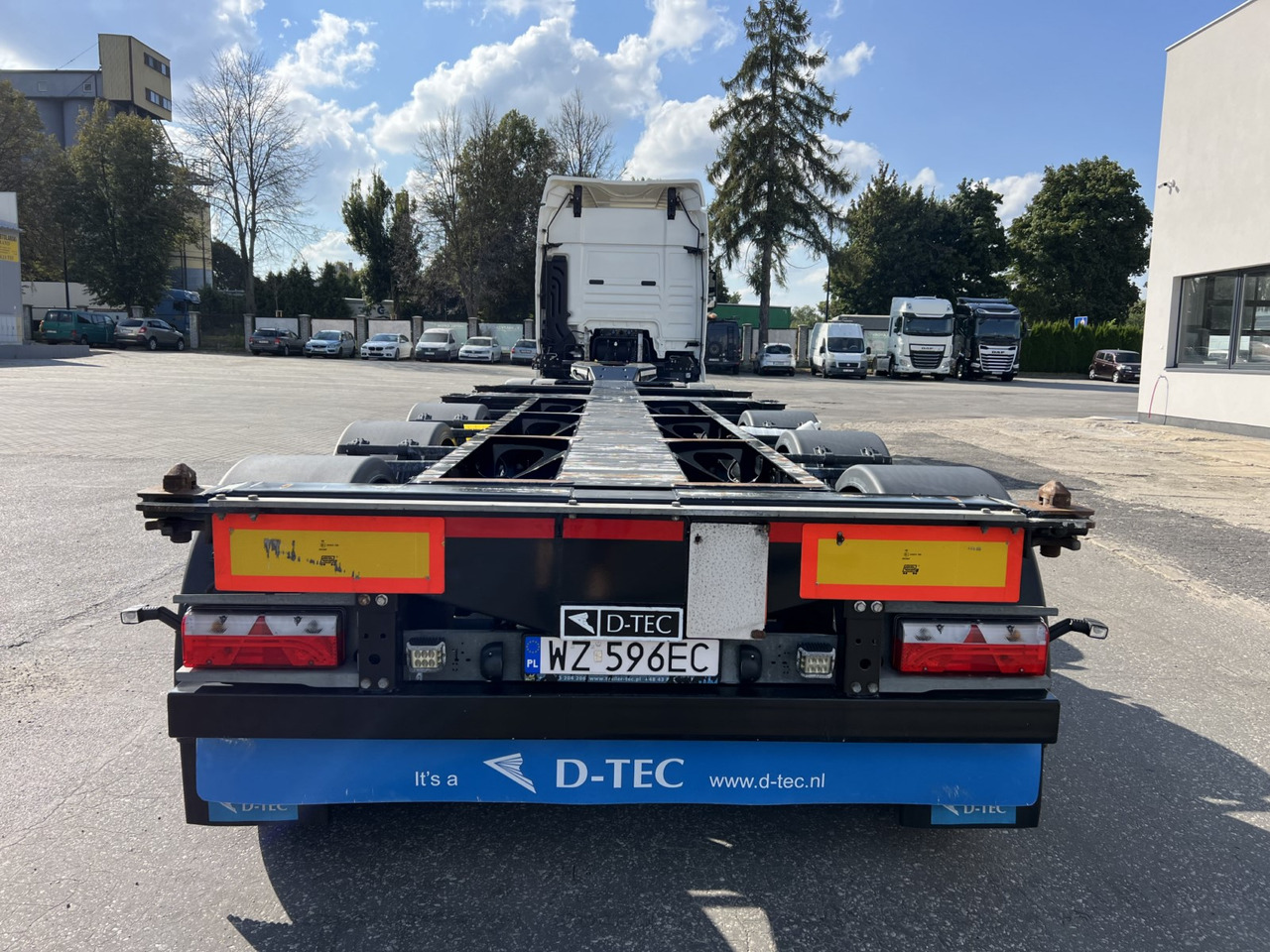 D-TEC Portmaster VCC-01 - Konteinerveduk/ Tõstukiga poolhaagis: pilt 2 D-TEC Portmaster VCC-01 - Konteinerveduk/ Tõstukiga poolhaagis: pilt 2