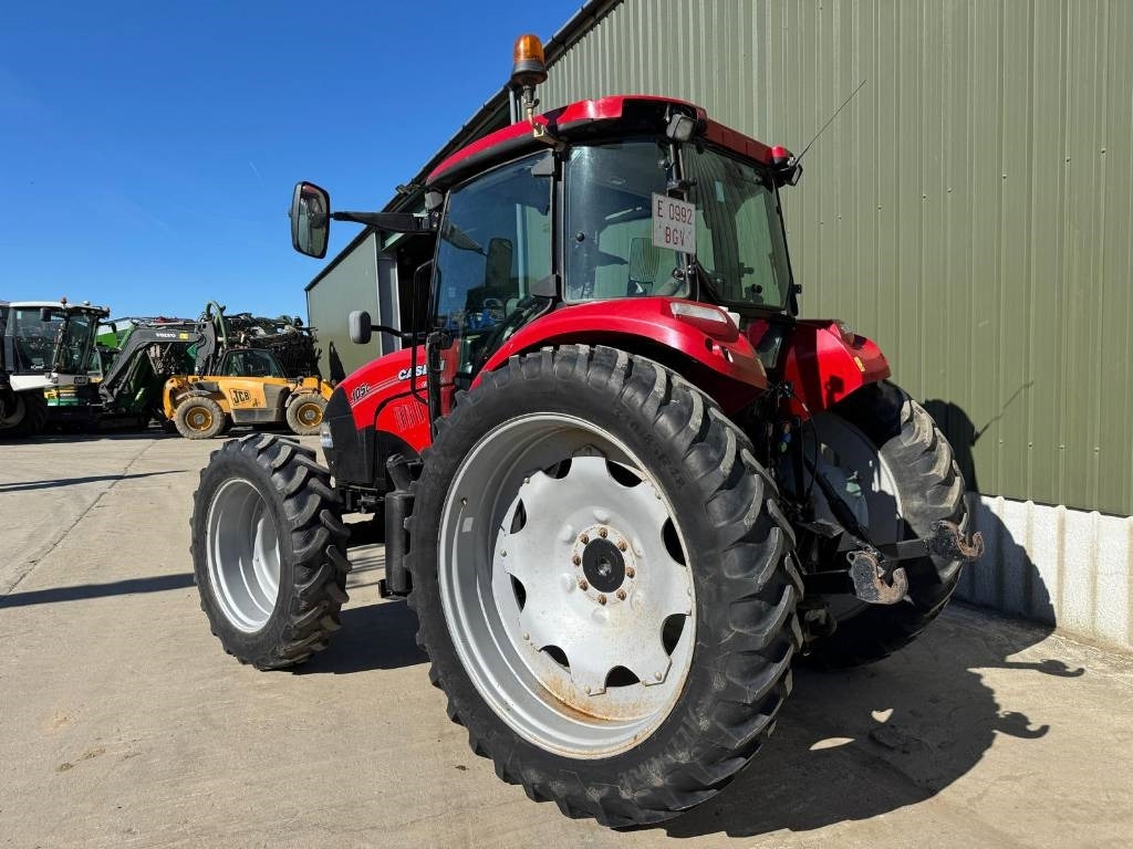 Case Farmall 105c - Traktor: pilt 2 Case Farmall 105c - Traktor: pilt 2