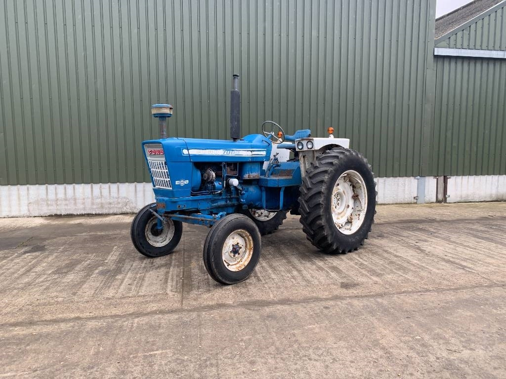 Ford 7000 - Traktor: pilt 1 Ford 7000 - Traktor: pilt 1