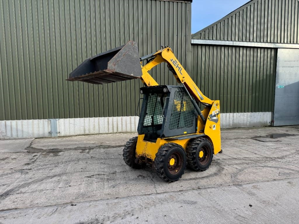 Gehl R 135 Skid Steer - Kompaktlaadur: pilt 1 Gehl R 135 Skid Steer - Kompaktlaadur: pilt 1