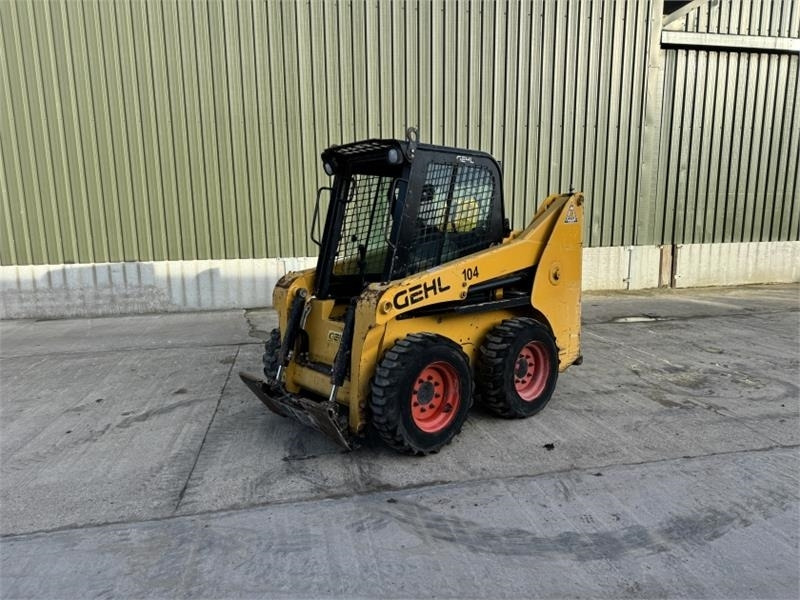 Gehl R165 Skid Steer - Kompaktlaadur: pilt 1 Gehl R165 Skid Steer - Kompaktlaadur: pilt 1