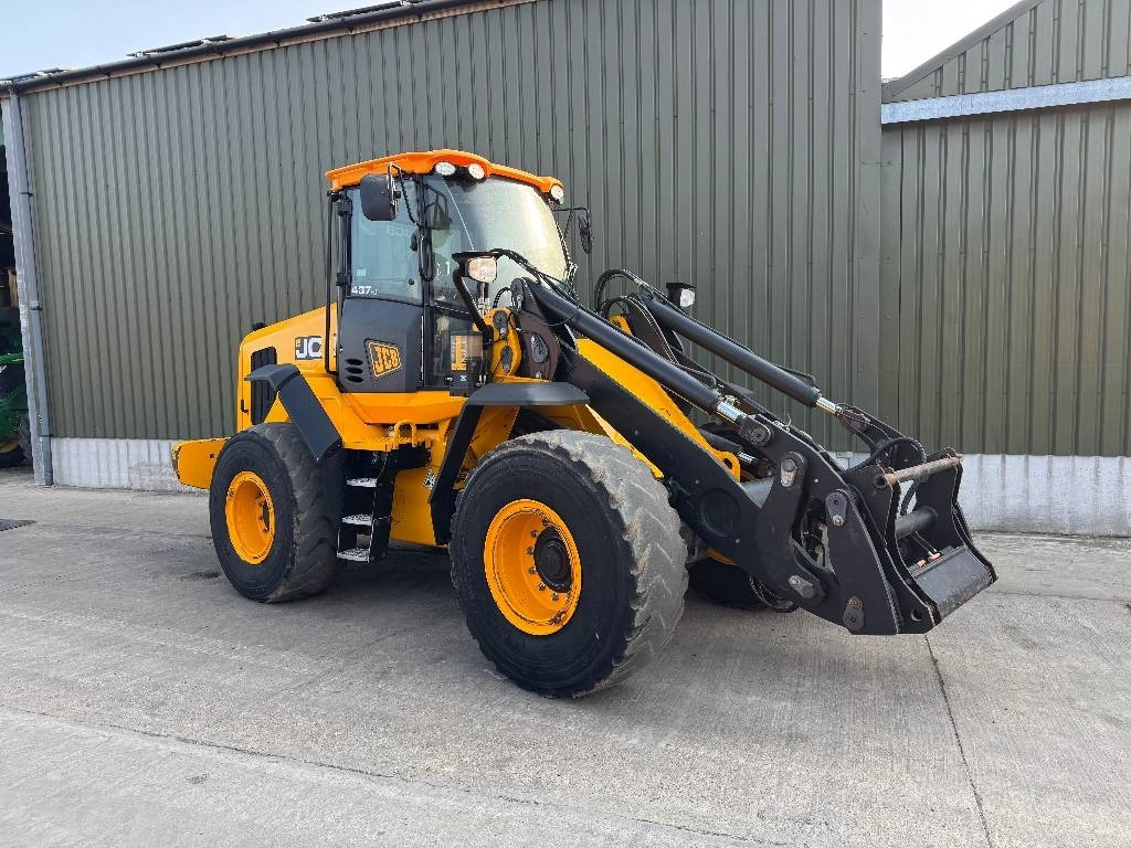 JCB 437 HT Agri - Minilaadur: pilt 1 JCB 437 HT Agri - Minilaadur: pilt 1