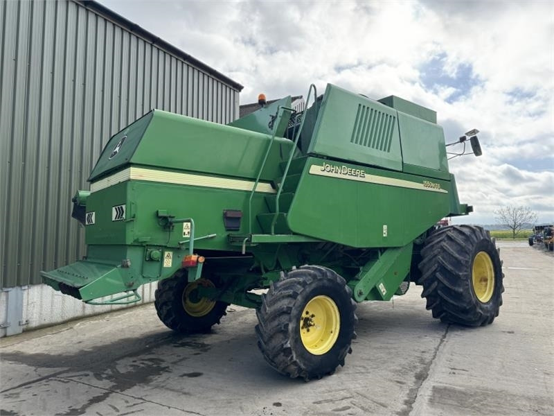 John Deere 1550 WTS c/w 620R Header - Koristusmasina lisad: pilt 2 John Deere 1550 WTS c/w 620R Header - Koristusmasina lisad: pilt 2