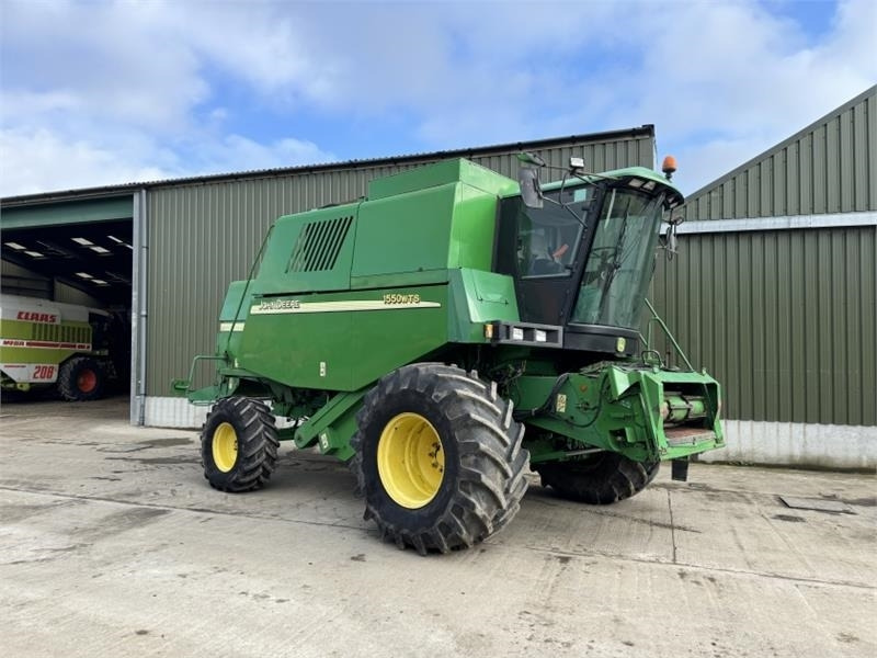 John Deere 1550 WTS c/w 620R Header - Koristusmasina lisad: pilt 1 John Deere 1550 WTS c/w 620R Header - Koristusmasina lisad: pilt 1