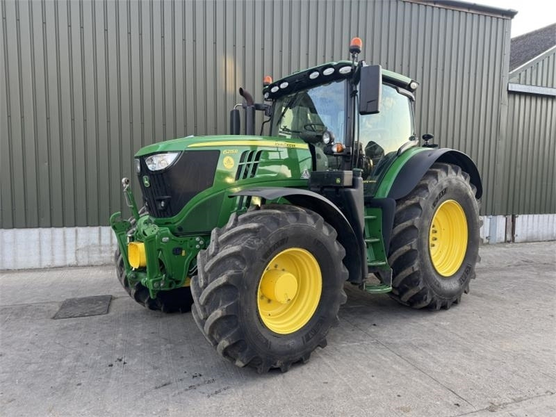 John Deere 6215R Command Pro **Ultimate Edition**Front PTO** - Traktor: pilt 1 John Deere 6215R Command Pro **Ultimate Edition**Front PTO** - Traktor: pilt 1