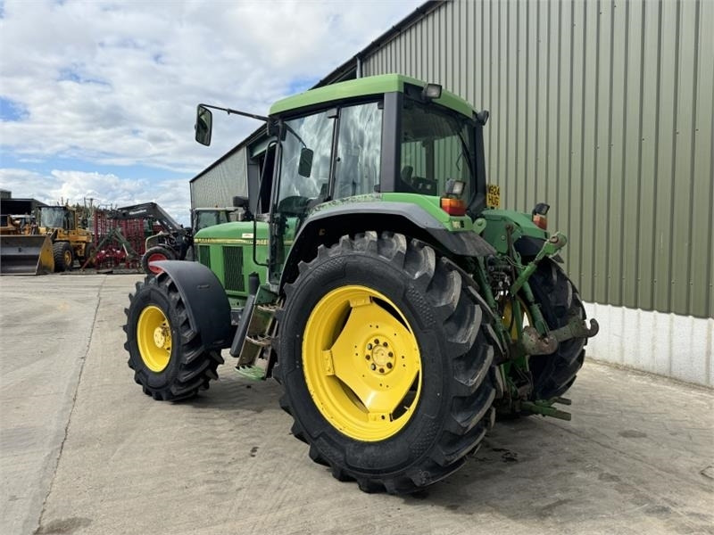 John Deere 6800 Tractor - Traktor: pilt 2 John Deere 6800 Tractor - Traktor: pilt 2