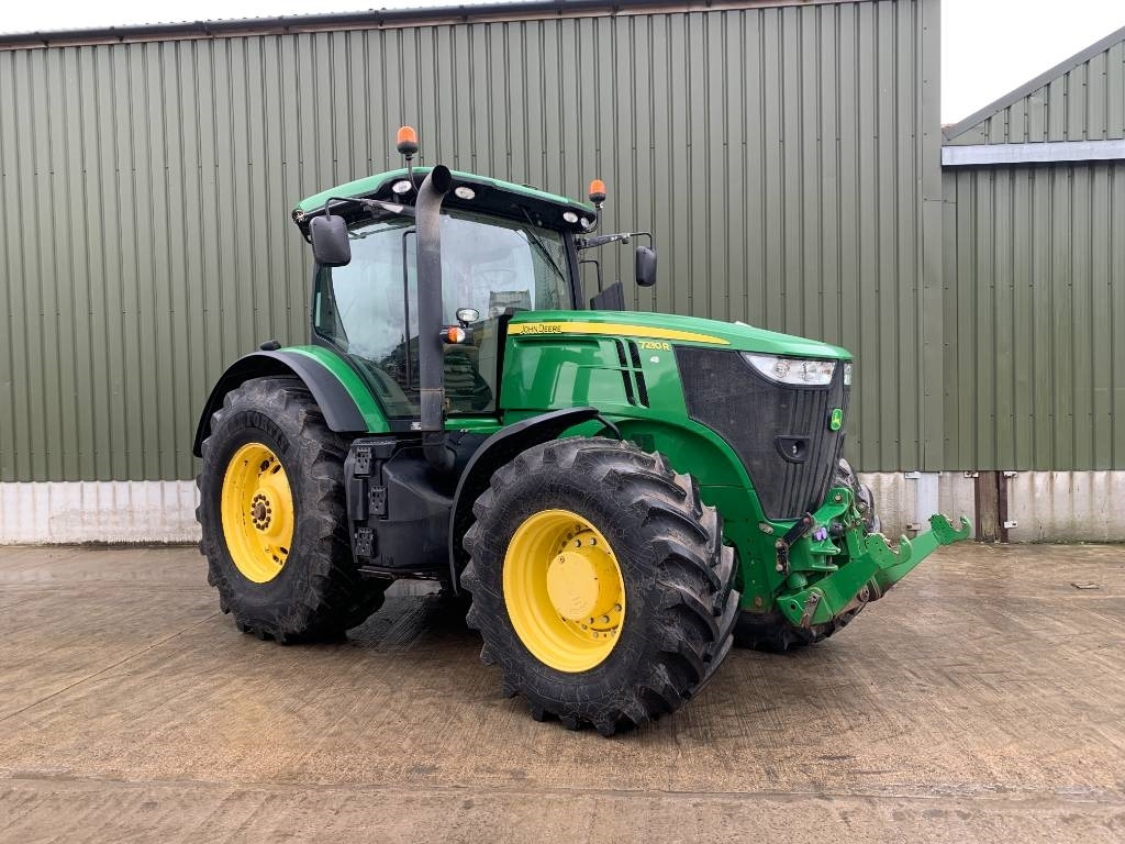 John Deere 7230 R - Traktor: pilt 2 John Deere 7230 R - Traktor: pilt 2