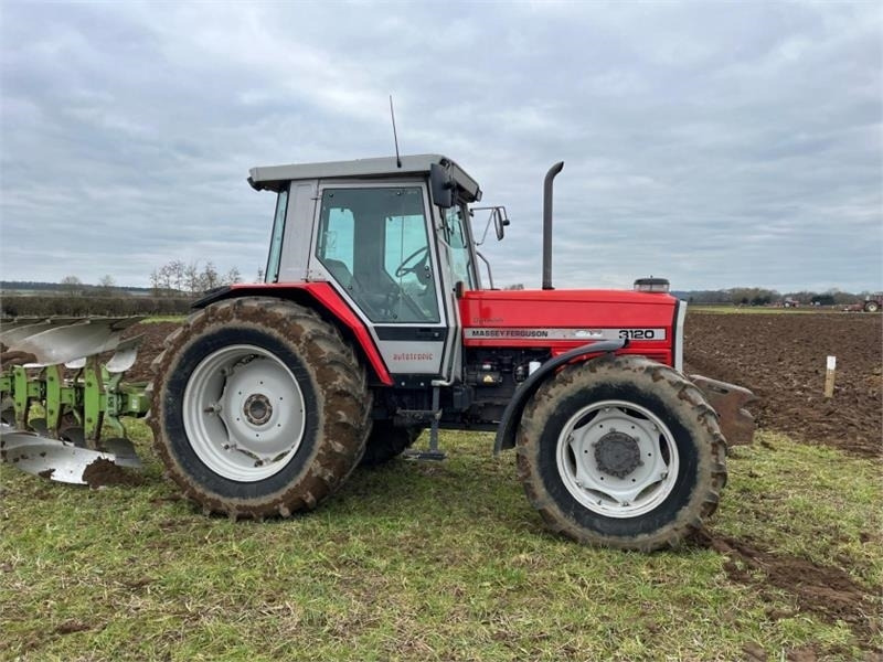 Massey Ferguson Massey Ferguson 3120 Dynashift - Traktor: pilt 4 Massey Ferguson Massey Ferguson 3120 Dynashift - Traktor: pilt 4