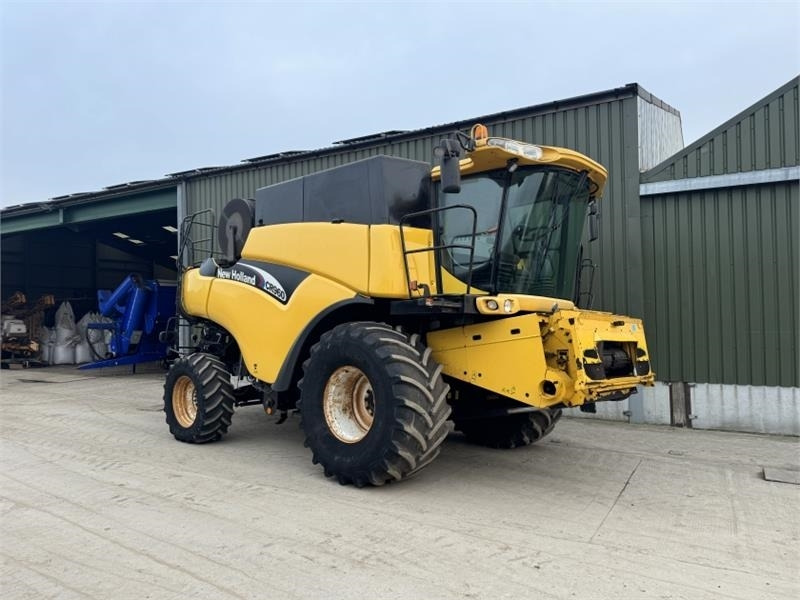 New Holland CR960 c/w 24ft Header **Video Below** - Koristusmasina lisad: pilt 1 New Holland CR960 c/w 24ft Header **Video Below** - Koristusmasina lisad: pilt 1