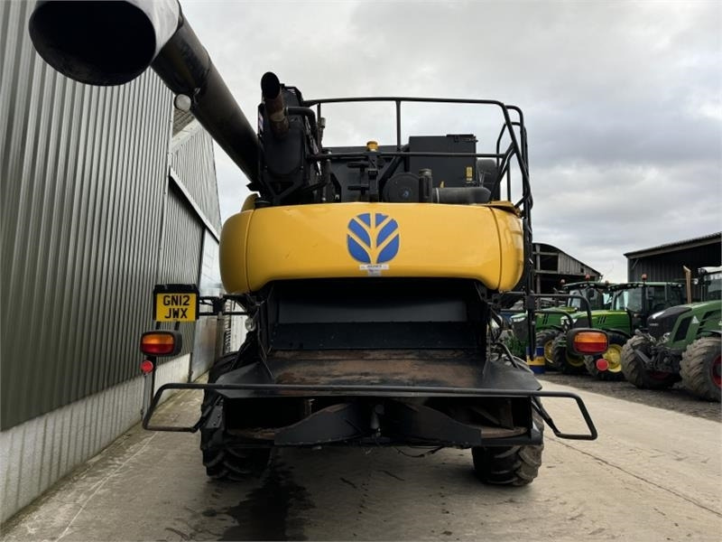 New Holland New Holland CR9090 c/w 35ft Header - Koristusmasina lisad: pilt 3 New Holland New Holland CR9090 c/w 35ft Header - Koristusmasina lisad: pilt 3