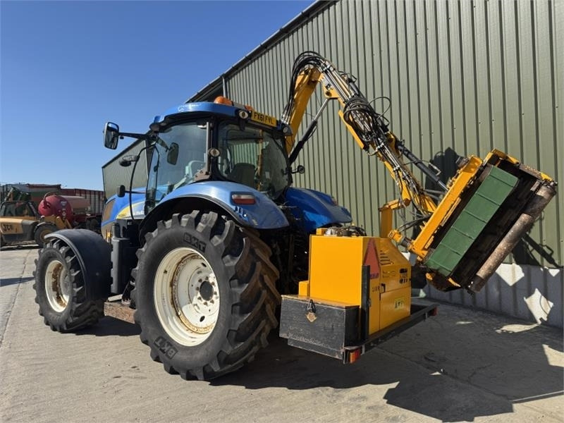 New Holland New Holland T6080 c/w Herder Cavalier Mid Mount He - Poomniiduk: pilt 2 New Holland New Holland T6080 c/w Herder Cavalier Mid Mount He - Poomniiduk: pilt 2