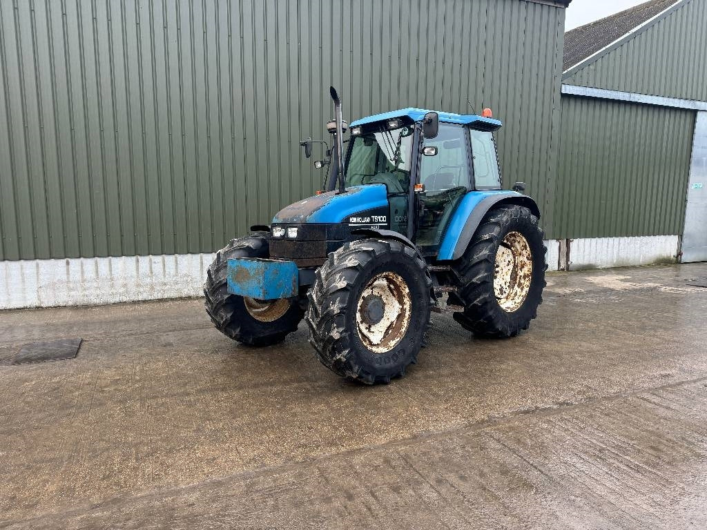 New Holland TS 100 - Traktor: pilt 1 New Holland TS 100 - Traktor: pilt 1