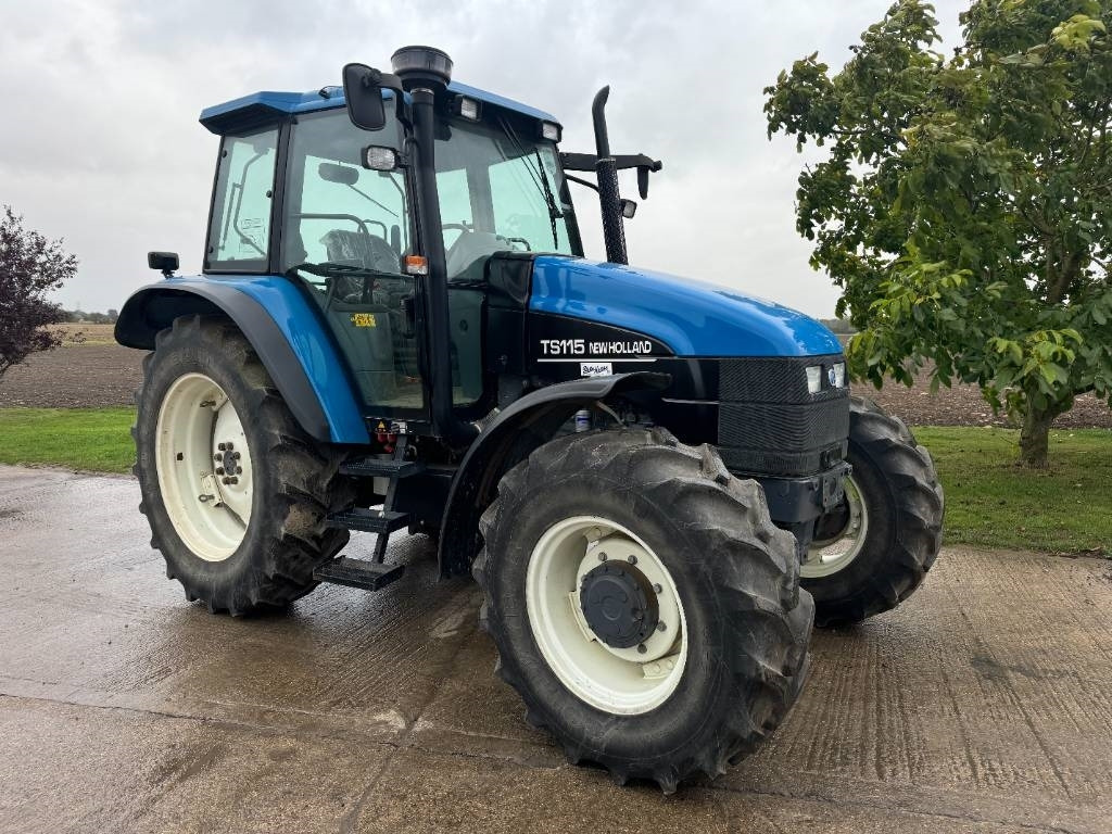 New Holland TS 115 SLE - Traktor: pilt 3 New Holland TS 115 SLE - Traktor: pilt 3