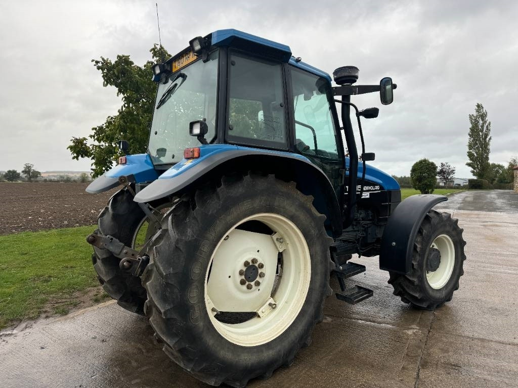 New Holland TS 115 SLE - Traktor: pilt 5 New Holland TS 115 SLE - Traktor: pilt 5