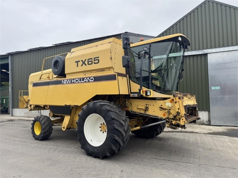 New Holland TX65 c/w 17ft Header - Koristusmasina lisad: pilt 3 New Holland TX65 c/w 17ft Header - Koristusmasina lisad: pilt 3