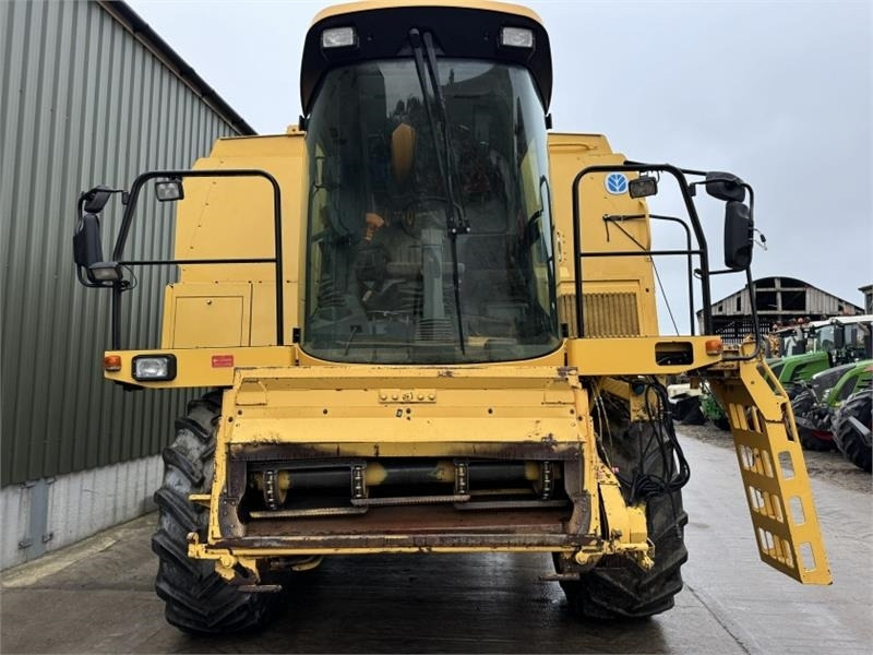 New Holland TX66 c/w 20ft Header - Koristusmasina lisad: pilt 5 New Holland TX66 c/w 20ft Header - Koristusmasina lisad: pilt 5