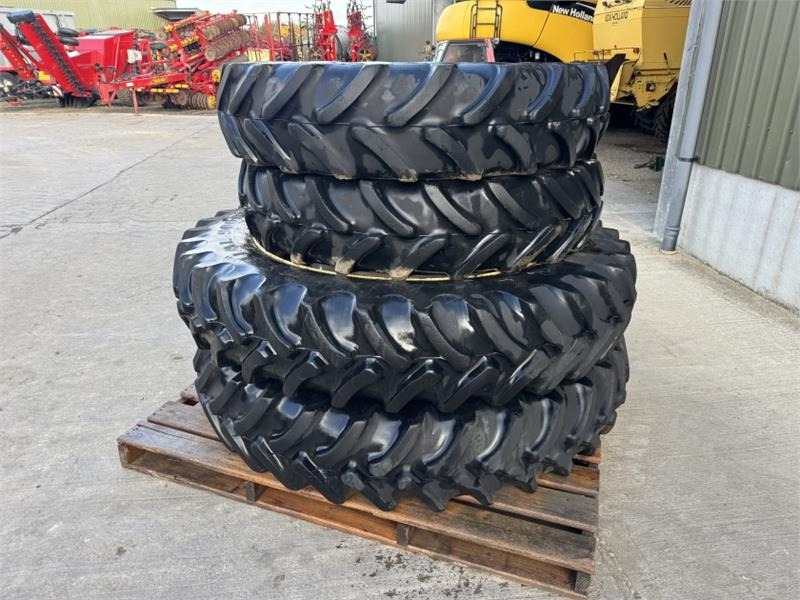Firestone 340/85R36 and 380/90R50 New Holland Rowcrop Wheels - Põllutööseade: pilt 2 Firestone 340/85R36 and 380/90R50 New Holland Rowcrop Wheels - Põllutööseade: pilt 2