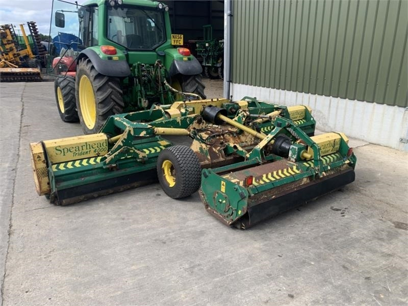 Spearhead Trident 4000 4M Folding Flail Mower - Niiduk: pilt 1 Spearhead Trident 4000 4M Folding Flail Mower - Niiduk: pilt 1
